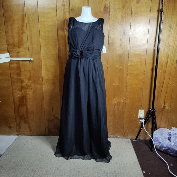 Da Vinci Dresses & Skirts - Da Vinci Gown Plus Womens Ball Long Maxi Formal Event Dress Sleeveless Wedding